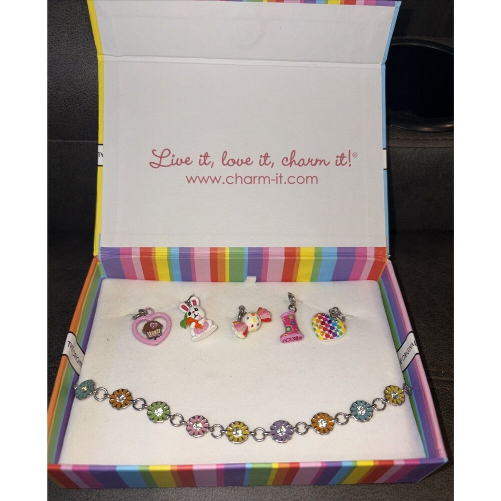 Charm It Bracelet Set Bracelet And Five Charms